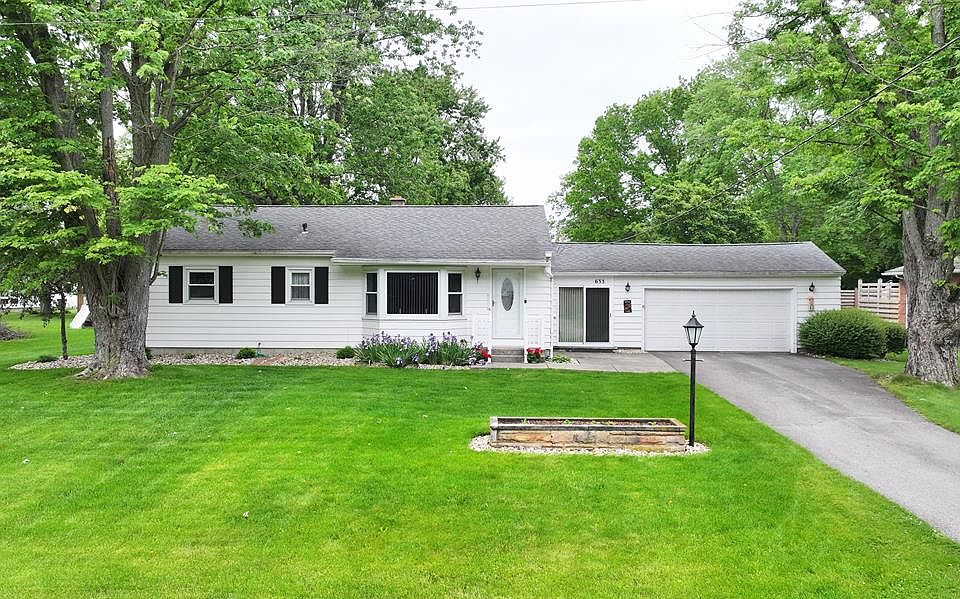 1st image of 633 Bendle Ave
