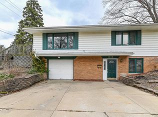 1103 9th Ave, Union Grove, WI 53182