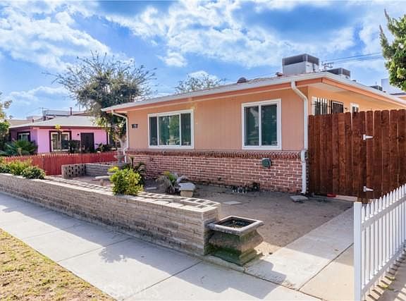 2nd image of 10537 Crenshaw Blvd