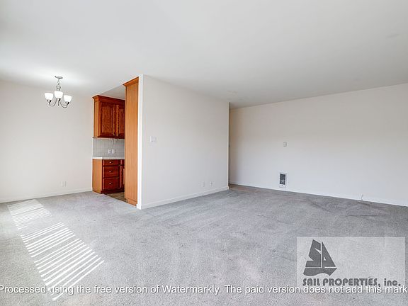 2nd image of 528 Cedar Ave Unit 3D