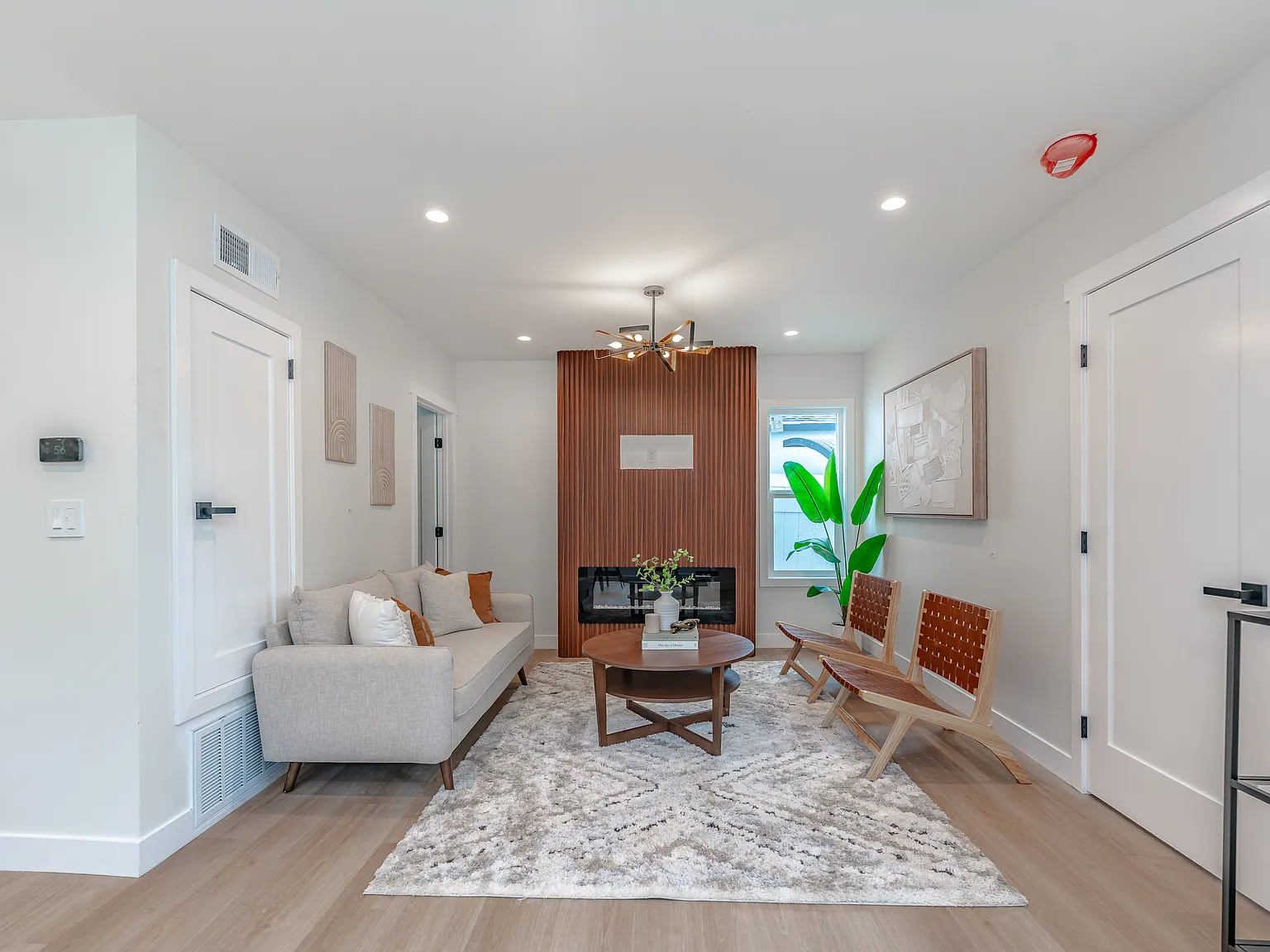 3 bed, 1000 sqft, $5,500 — Photo 4