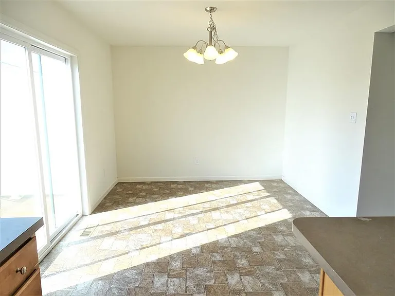 126 Wheatstone Ln — Photo 4