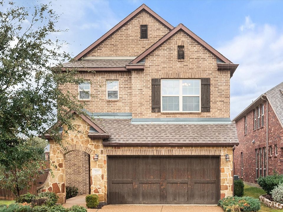 1st image of 216 Vagon Castle Ln