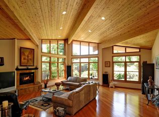 13335 Berwick St, Saratoga, CA 95070