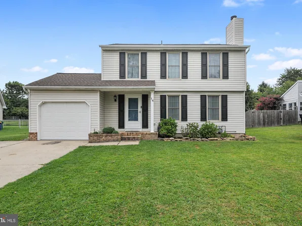 14 Crown Cir, Dover, DE 19901