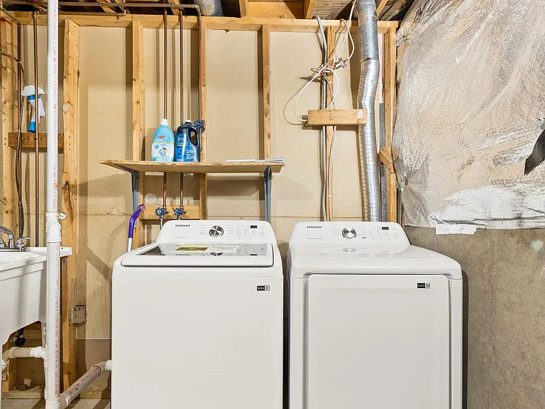 4453 Holly Ave — Photo 40