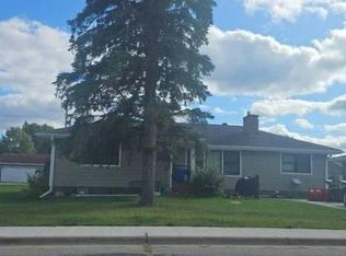 810 5th St S, Virginia, MN 55792