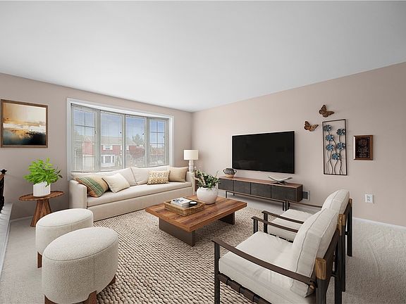 4th image of 4036 Crabapple Ln