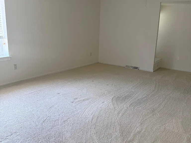 14 Oak Knoll Dr — Photo 23