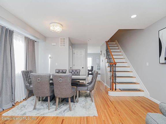 5th image of 169 Camden Ave