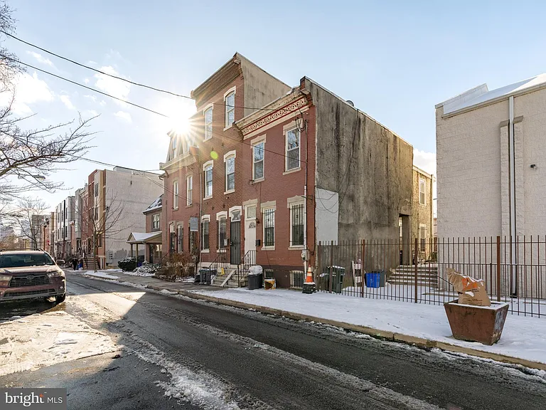 1742 N Bouvier St — Photo 19