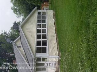 2202 27th St, Bedford, IN 47421