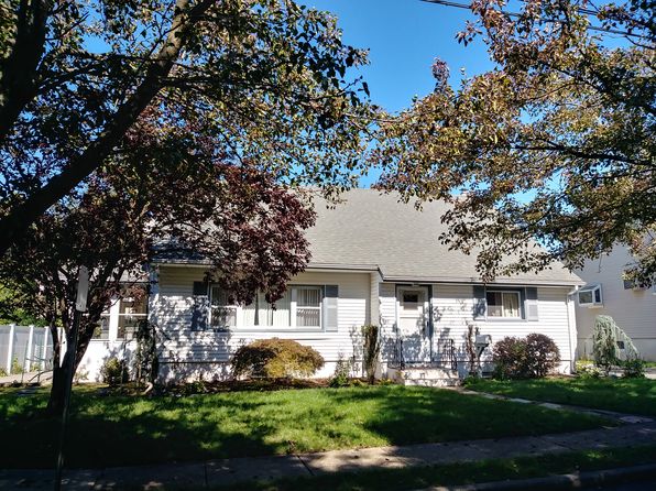 27 Mawhinney Ave Floor 2