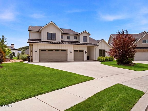 2nd image of 496 N Farmhouse Way