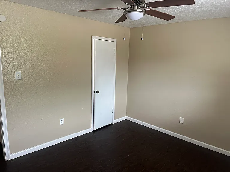 1503 Donovan St #8 — Photo 9