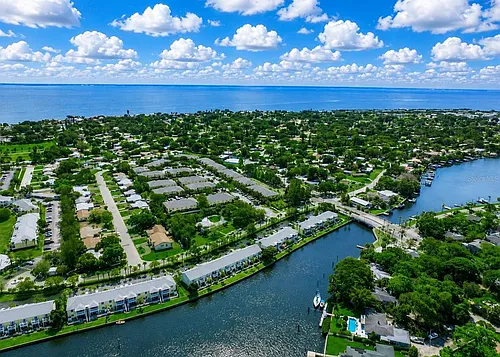 3889 Pompano Dr SE #C Photo 1