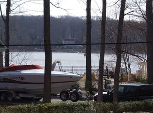 18213 Possum Point Rd, Dumfries, VA 22026