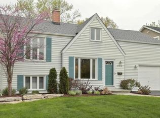 916 Grant St, Downers Grove, IL 60515