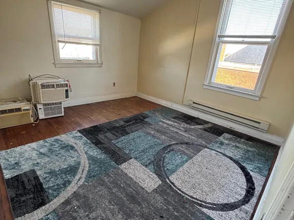 22 S 6th St Unit 2, Oxford, PA 19363