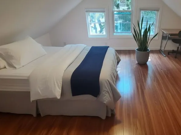 309 S Aurora Street, 309 S Aurora St #2, Ithaca, NY 14850