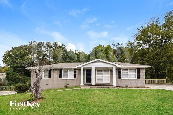 1st image of 4104 Middle Dr NE
