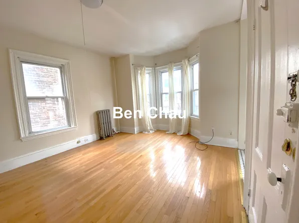 91 Hancock St #10B, Cambridge, MA 02139