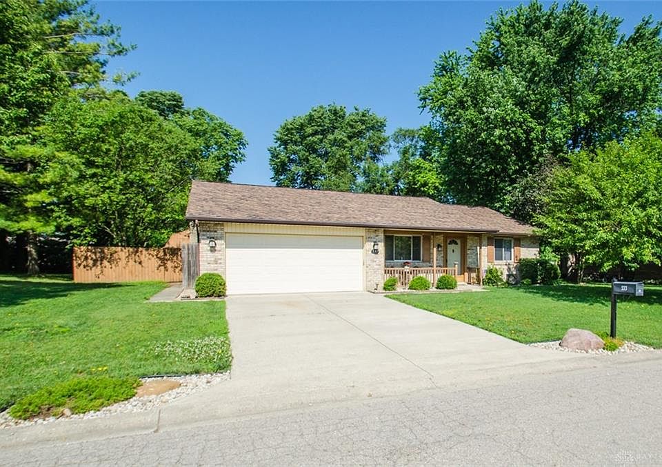 1st image of 533 Wisteria Dr