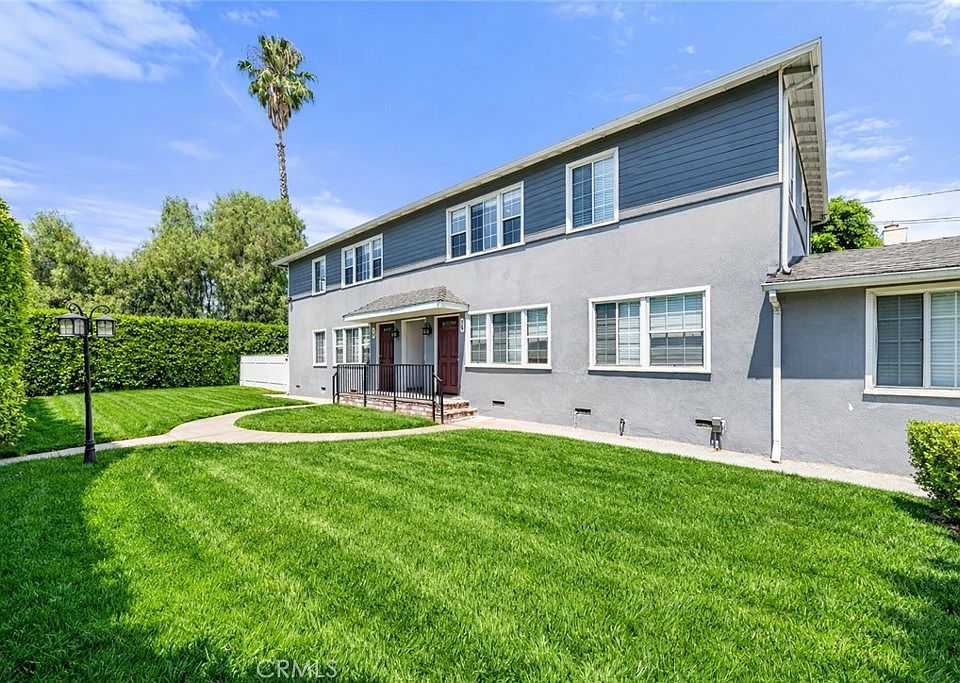 1st image of 13573 Moorpark St