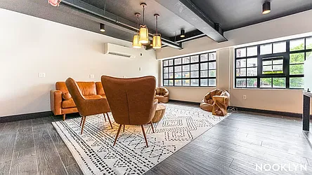 Rented by PREMIUM US INC