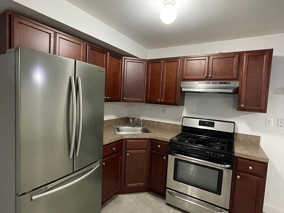 1st image of 20 Moreno Ct Floor 1