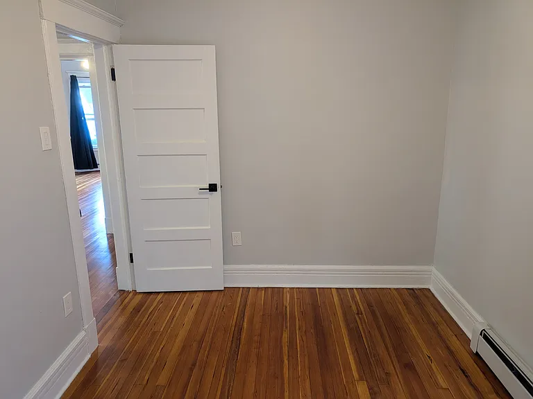 280 Manning Blvd #2 — Photo 17