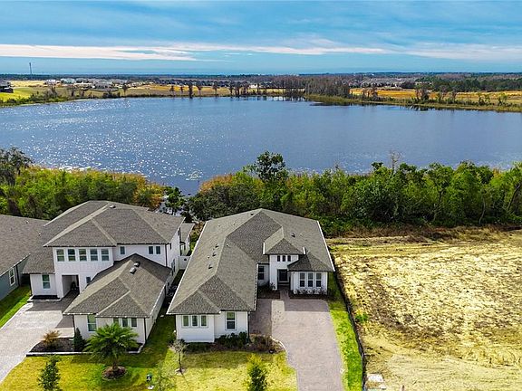 2nd image of 17606 Lake Star Rd