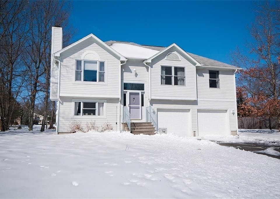 1st image of 9 Jasmine Ln