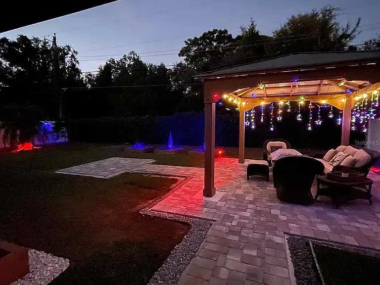 1654 Suffolk Dr — Photo 30
