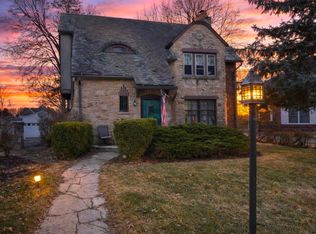 1261 W Stephenson St, Freeport, IL 61032