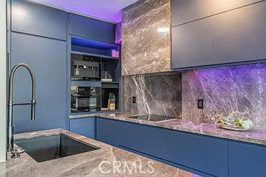 838 N Doheny Dr #804 — Photo 8