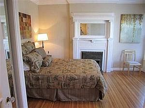 5th image of 856A Clayton St
