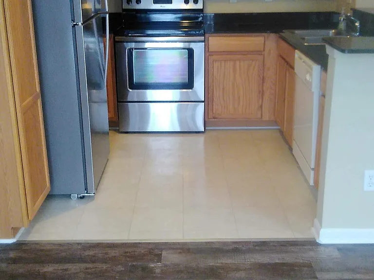 1702 Deepwood Cir — Photo 9