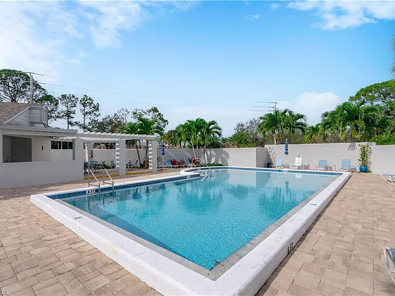 878 Meadowland Dr #G — Photo 24