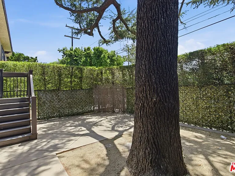 13025 W Moorpark St #101 — Photo 35