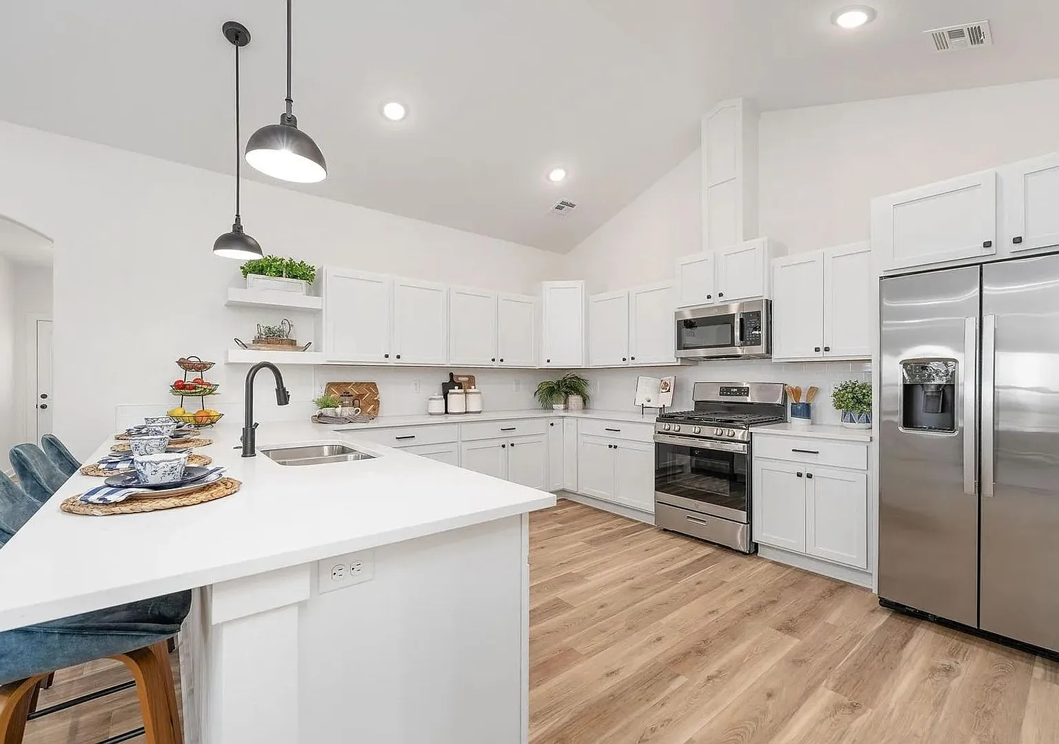 Gorgeous 3 Bedroom Townhome!! Goddard, KS! — Photo 3