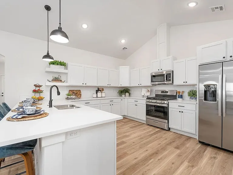 2263 E Spring Hill Ct — Photo 4