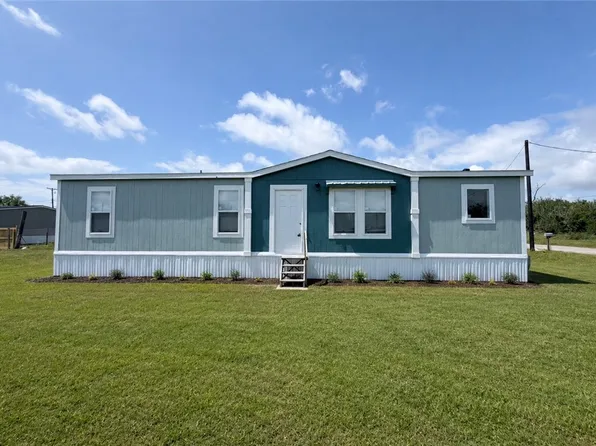 304 Packinghouse Rd, Taft, TX 78390