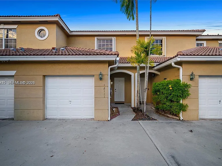 12111 SW 5th Ct — Photo 3