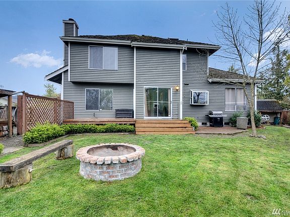 3rd image of 118 Jewell St