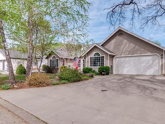 2nd image of 756 Stella Dr