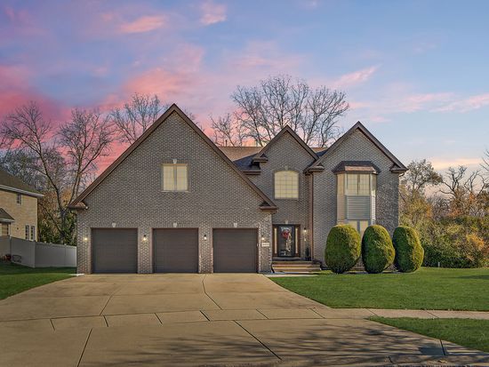 18309 Carrington Dr, Hazel Crest, IL 60429