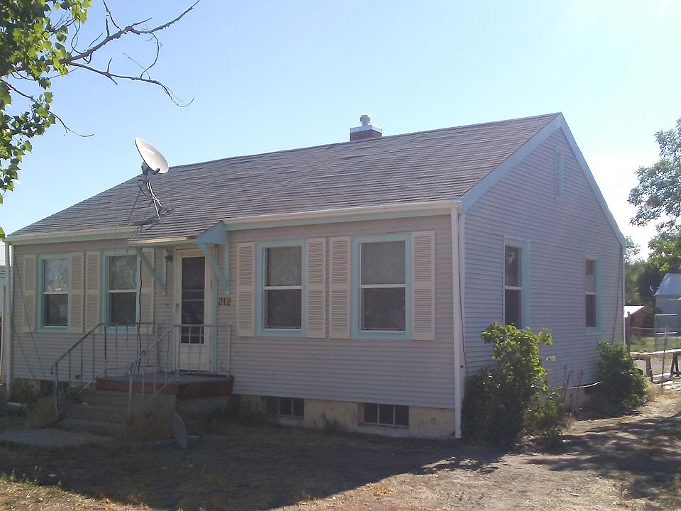 1st image of 212 Cottonwood Dr