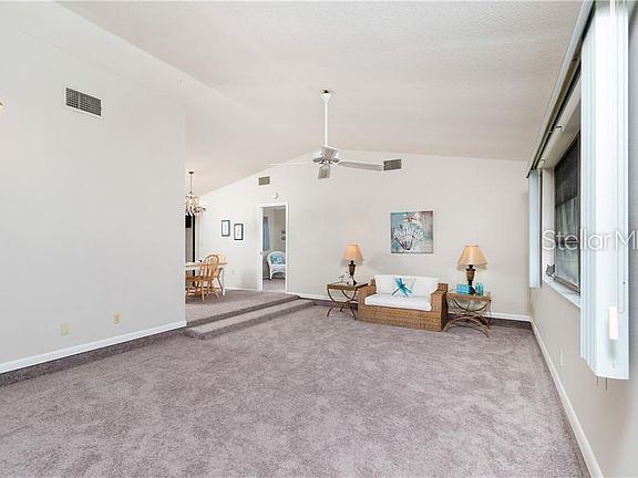 5th image of 1005 Carolina Ave