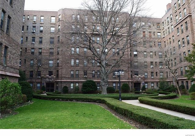 1st image of 531 E Lincoln Ave APT 3P